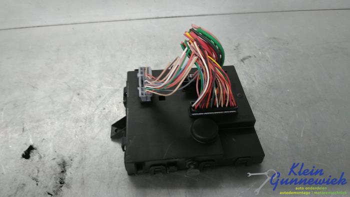 Gebruikte Computer Body Control Renault Wind Prijs € 100,00 Margeregeling aangeboden door Klein Gunnewiek Autodemontage & Motorentechniek