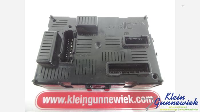 Gebruikte Computer Body Control Renault Clio Prijs € 37,00 Margeregeling aangeboden door Klein Gunnewiek Autodemontage & Motorentechniek