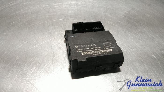 Gebruikte Bodycontrol Module Opel Signum Prijs € 22,00 Margeregeling aangeboden door Klein Gunnewiek Autodemontage & Motorentechniek