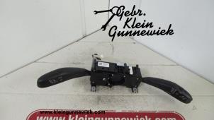 Gebruikte Schakelaar Stuurkolom (licht) Volkswagen Transporter Prijs € 45,00 Margeregeling aangeboden door Gebr.Klein Gunnewiek Ho.BV