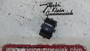 Gebruikte Elektrisch Raam Schakelaar Ford Mondeo Prijs op aanvraag aangeboden door Gebr.Klein Gunnewiek Ho.BV