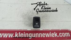 Gebruikte Schakelaar Elektrisch Raam BMW X4 Prijs op aanvraag aangeboden door Gebr.Klein Gunnewiek Ho.BV