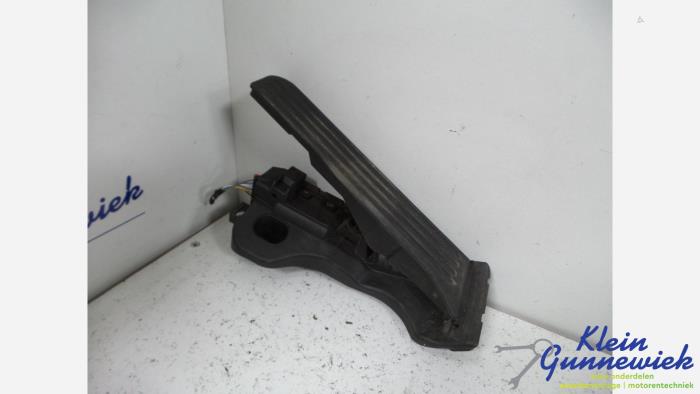 Gebruikte Gaspedaalpositie Sensor Skoda Superb Prijs € 25,00 Margeregeling aangeboden door Klein Gunnewiek Autodemontage & Motorentechniek