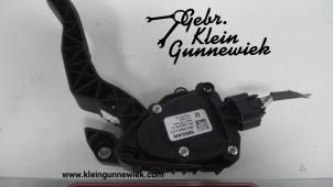 Gebruikte Sensor Gaspedaalpositie Renault Kadjar Prijs op aanvraag aangeboden door Gebr.Klein Gunnewiek Ho.BV