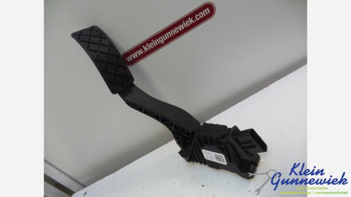 Gebruikte Gaspedaalpositie Sensor Volkswagen Golf Sportsvan Prijs € 20,00 Margeregeling aangeboden door Klein Gunnewiek Autodemontage & Motorentechniek