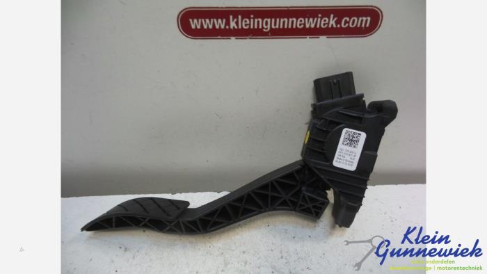Gebruikte Sensor Gaspedaalpositie Volkswagen Golf Sportsvan Prijs € 20,00 Margeregeling aangeboden door Klein Gunnewiek Autodemontage & Motorentechniek