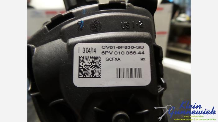 Gaspedaalpositie Sensor van een Ford Transit Connect 2014