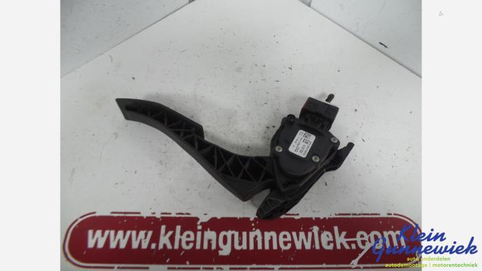 Gebruikte Gaspedaalpositie Sensor Opel Insignia Prijs € 16,00 Margeregeling aangeboden door Klein Gunnewiek Autodemontage & Motorentechniek