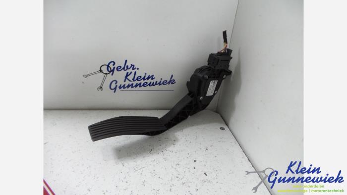 Gebruikte Gaspedaalpositie Sensor Opel Zafira Prijs € 35,00 Margeregeling aangeboden door Klein Gunnewiek Autodemontage & Motorentechniek