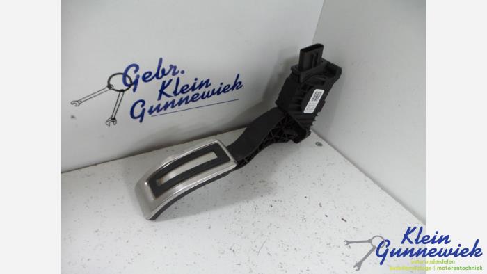Gebruikte Sensor Gaspedaalpositie Volkswagen Passat Prijs € 29,00 Margeregeling aangeboden door Klein Gunnewiek Autodemontage & Motorentechniek