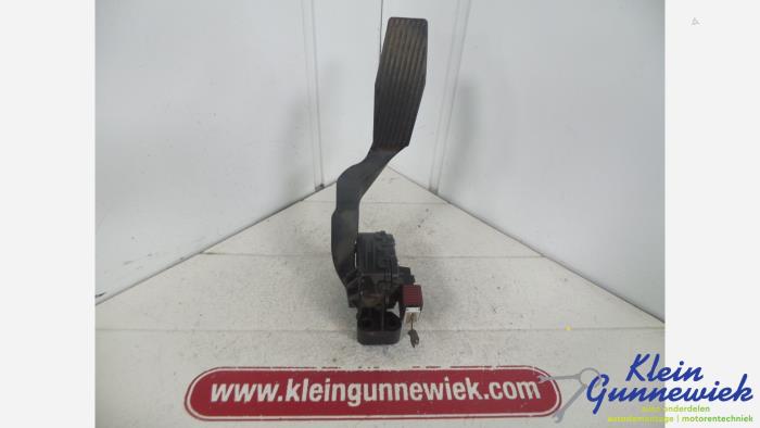 Gebruikte Gaspedaalpositie Sensor Opel Zafira Prijs € 50,00 Margeregeling aangeboden door Klein Gunnewiek Autodemontage & Motorentechniek