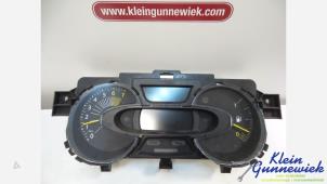 Gebruikte Cockpit Renault Captur Prijs € 100,00 Margeregeling aangeboden door Klein Gunnewiek Autodemontage & Motorentechniek