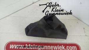 Gebruikte Handremhendel Hoes Opel Adam Prijs op aanvraag aangeboden door Gebr.Klein Gunnewiek Ho.BV