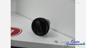 Gebruikte Schakelaar Licht Toyota Hilux Prijs € 35,00 Margeregeling aangeboden door Klein Gunnewiek Autodemontage & Motorentechniek