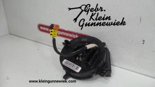Gebruikte Klokveer Airbag Opel Karl Prijs € 45,00 Margeregeling aangeboden door Gebr.Klein Gunnewiek Ho.BV