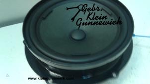 Gebruikte Speaker Volkswagen Passat Prijs € 15,00 Margeregeling aangeboden door Gebr.Klein Gunnewiek Ho.BV