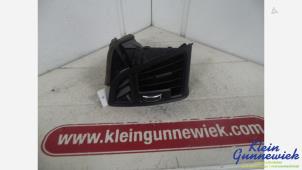 Gebruikte Luchtrooster Dashboard Ford Grand C-Max Prijs op aanvraag aangeboden door Klein Gunnewiek Autodemontage & Motorentechniek