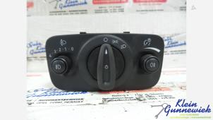 Gebruikte Schakelaar Licht Ford Kuga Prijs € 30,00 Margeregeling aangeboden door Klein Gunnewiek Autodemontage & Motorentechniek