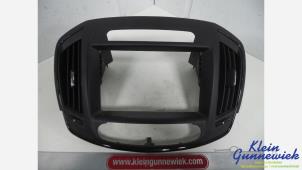 Gebruikte Luchtrooster Dashboard Opel Insignia Prijs op aanvraag aangeboden door Klein Gunnewiek Autodemontage & Motorentechniek