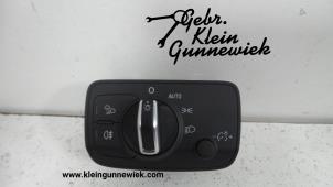 Gebruikte Licht Schakelaar Audi TT Prijs op aanvraag aangeboden door Gebr.Klein Gunnewiek Ho.BV