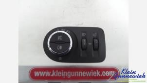 Gebruikte Licht Schakelaar Opel Corsa Prijs € 25,00 Margeregeling aangeboden door Klein Gunnewiek Autodemontage & Motorentechniek