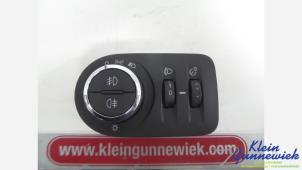 Gebruikte Licht Schakelaar Opel Corsa Prijs € 25,00 Margeregeling aangeboden door Klein Gunnewiek Autodemontage & Motorentechniek