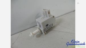 Gebruikte Motor Centrale Deurvergrendeling Volkswagen Passat Prijs op aanvraag aangeboden door Klein Gunnewiek Autodemontage & Motorentechniek