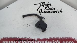 Gebruikte Centrale deurvergrendelingsmotor Opel Cascada Prijs op aanvraag aangeboden door Gebr.Klein Gunnewiek Ho.BV