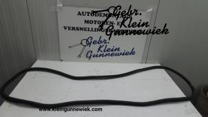 Gebruikte Deurrubber 4Deurs links-achter Volkswagen Touran Prijs op aanvraag aangeboden door Gebr.Klein Gunnewiek Ho.BV