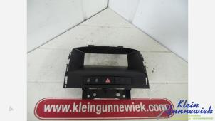 Gebruikte Paniekverlichtings Schakelaar Opel Astra Prijs € 20,00 Margeregeling aangeboden door Klein Gunnewiek Autodemontage & Motorentechniek