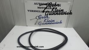 Gebruikte Deurrubber 2Deurs links Opel Adam Prijs op aanvraag aangeboden door Gebr.Klein Gunnewiek Ho.BV
