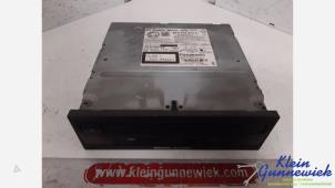 Gebruikte Bedieningspaneel Multi Media Skoda Octavia Prijs € 345,00 Margeregeling aangeboden door Klein Gunnewiek Autodemontage & Motorentechniek