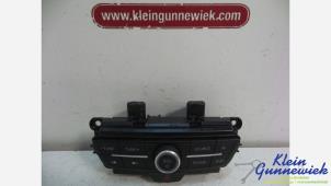 Gebruikte Radiobedienings paneel Ford C-Max Prijs € 30,00 Margeregeling aangeboden door Klein Gunnewiek Autodemontage & Motorentechniek