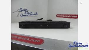 Gebruikte Schakelaar Stoelverwarming BMW 5-Serie Prijs op aanvraag aangeboden door Klein Gunnewiek Autodemontage & Motorentechniek