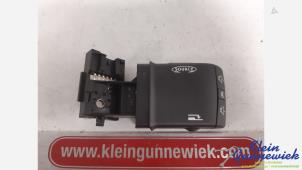 Gebruikte Radiobedienings paneel Renault Megane Prijs € 25,00 Margeregeling aangeboden door Klein Gunnewiek Autodemontage & Motorentechniek