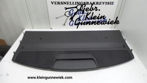 Gebruikte Rolgordijn achter Volkswagen Phaeton Prijs op aanvraag aangeboden door Gebr.Klein Gunnewiek Ho.BV