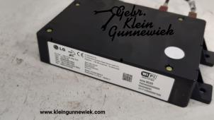 Gebruikte Regelunit Multi Media Opel Karl Prijs op aanvraag aangeboden door Gebr.Klein Gunnewiek Ho.BV