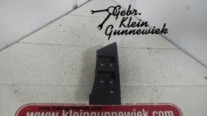 Gebruikte Schakelblok ruiten Opel Astra Prijs op aanvraag aangeboden door Gebr.Klein Gunnewiek Ho.BV
