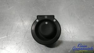 Gebruikte Schakelaar Spiegel Renault Twingo Prijs op aanvraag aangeboden door Klein Gunnewiek Autodemontage & Motorentechniek