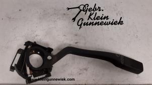 Gebruikte Ruitenwis Schakelaar Volkswagen Bestel Prijs op aanvraag aangeboden door Gebr.Klein Gunnewiek Ho.BV