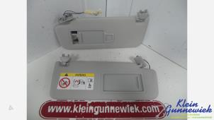 Gebruikte Zonneklep set Skoda Karoq Prijs op aanvraag aangeboden door Klein Gunnewiek Autodemontage & Motorentechniek