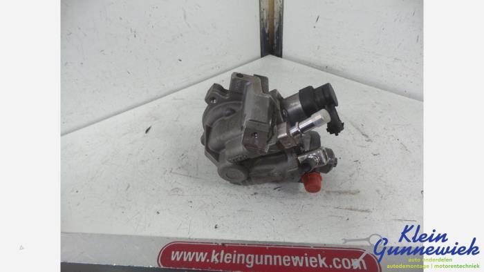 Gebruikte Brandstofpomp Mechanisch Ford Grand C-Max Prijs € 95,00 Margeregeling aangeboden door Klein Gunnewiek Autodemontage & Motorentechniek