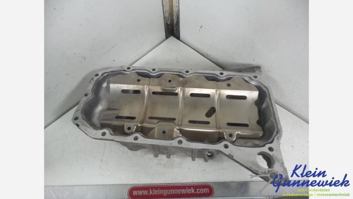 Carterpan van een Ford B-Max 2014