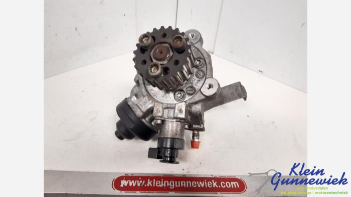 Gebruikte Brandstofpomp Mechanisch Volkswagen Passat Prijs € 145,00 Margeregeling aangeboden door Klein Gunnewiek Autodemontage & Motorentechniek