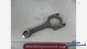 Gebruikte Drijfstang Volvo V70 Prijs € 50,00 Margeregeling aangeboden door Klein Gunnewiek Autodemontage & Motorentechniek