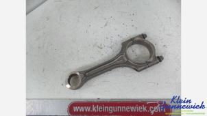 Gebruikte Drijfstang Volvo V70 Prijs € 50,00 Margeregeling aangeboden door Klein Gunnewiek Autodemontage & Motorentechniek