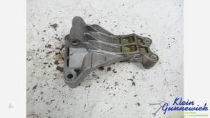 Gebruikte Dynamosteun onder Audi S6 Prijs op aanvraag aangeboden door Klein Gunnewiek Autodemontage & Motorentechniek