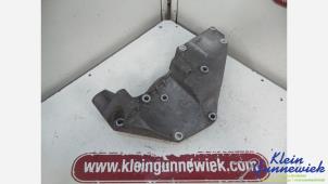 Gebruikte Dynamosteun onder Ford Mondeo Prijs op aanvraag aangeboden door Klein Gunnewiek Autodemontage & Motorentechniek