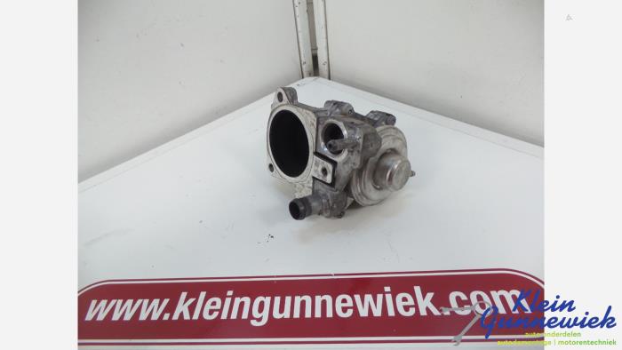 Gebruikte Uitlaat gasklep (EGR) Iveco New Daily Prijs € 135,00 Margeregeling aangeboden door Klein Gunnewiek Autodemontage & Motorentechniek