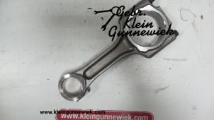 Gebruikte Drijfstang Opel Antara Prijs op aanvraag aangeboden door Gebr.Klein Gunnewiek Ho.BV